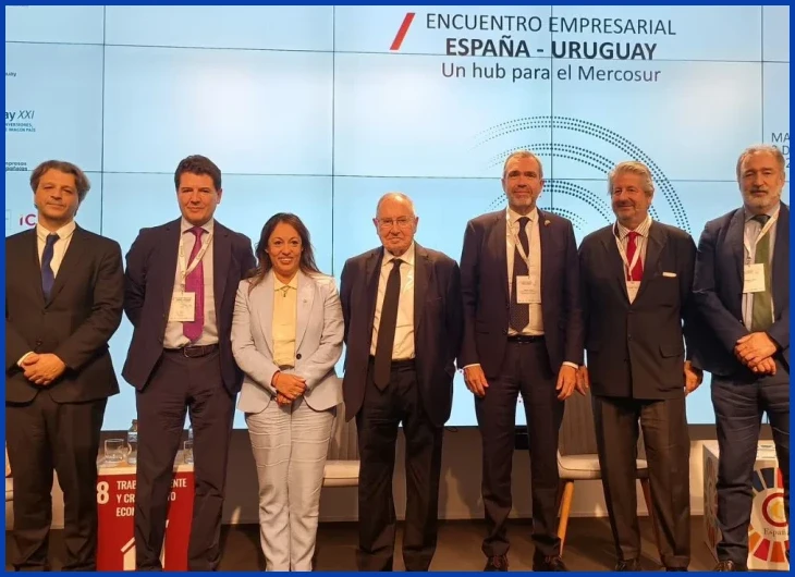 ¿[PDF] Guía laboral - Uruguay XXI?