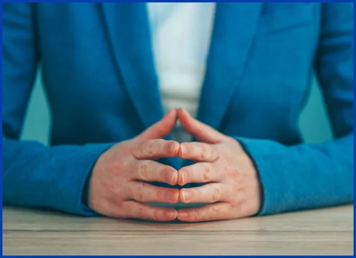 Qué significa el lenguaje corporal en una entrevista